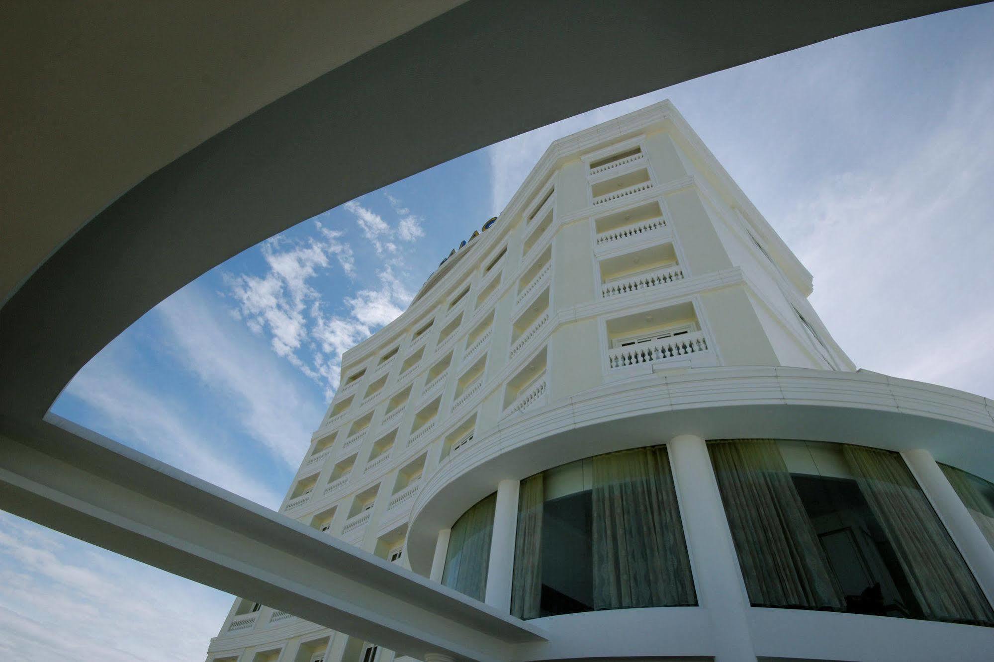 Nha Trang Palace Hotel Екстериор снимка