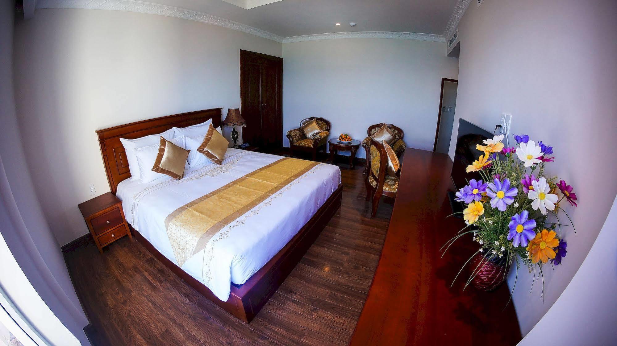 Nha Trang Palace Hotel Екстериор снимка