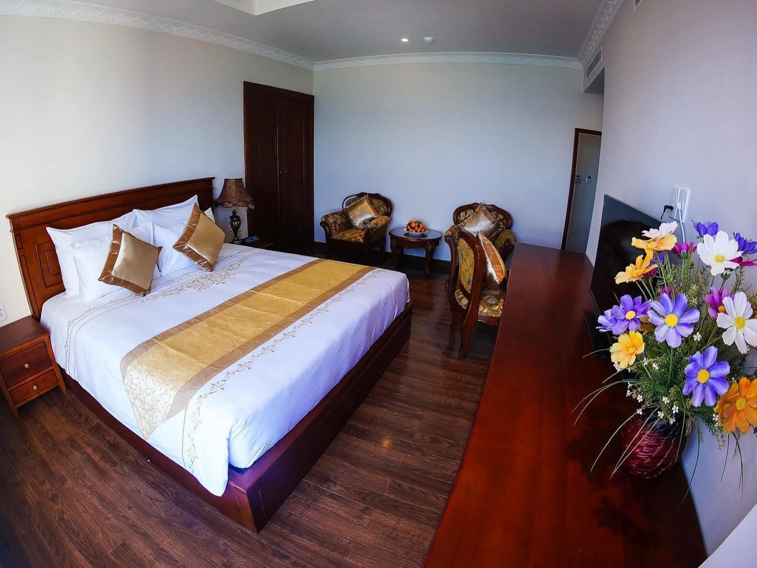 Nha Trang Palace Hotel Екстериор снимка