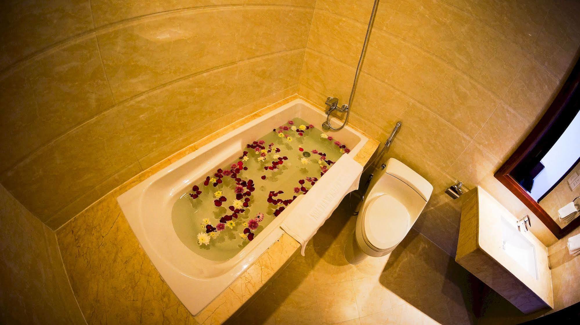 Nha Trang Palace Hotel Екстериор снимка