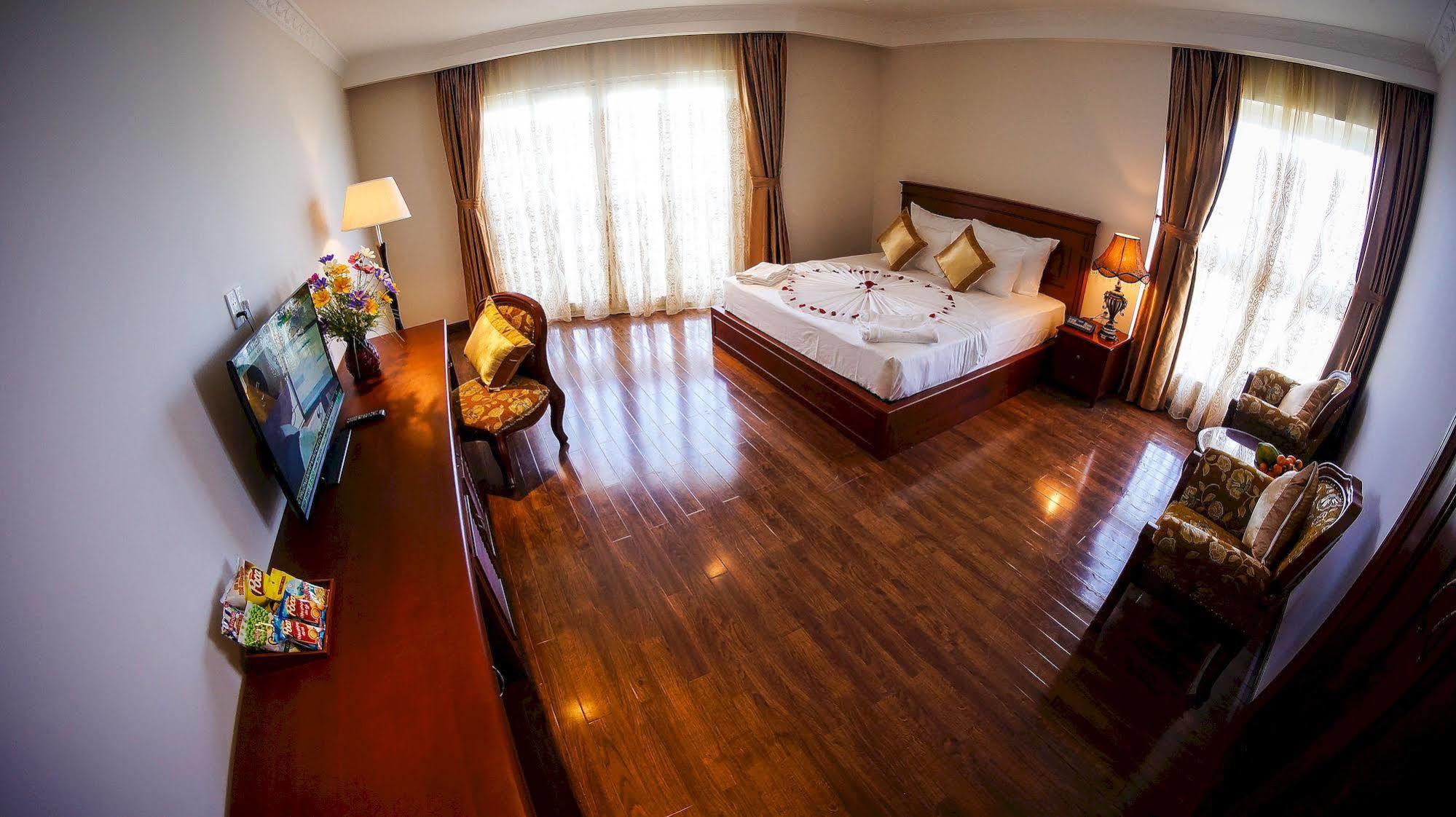 Nha Trang Palace Hotel Екстериор снимка