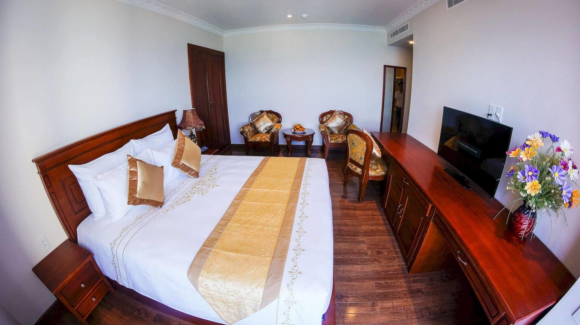 Nha Trang Palace Hotel Екстериор снимка